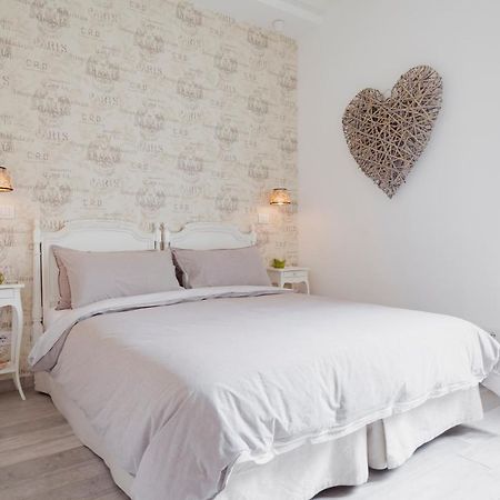 Charming Apartment On The Darsena Navigli - Pulizia Eccezionale Милано Екстериор снимка