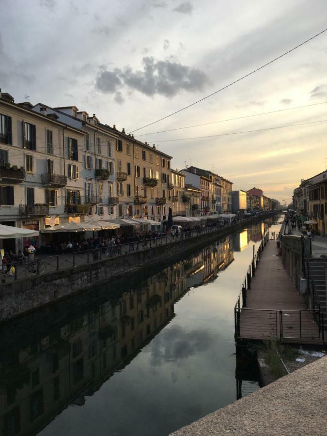 Charming Apartment On The Darsena Navigli - Pulizia Eccezionale Милано Екстериор снимка