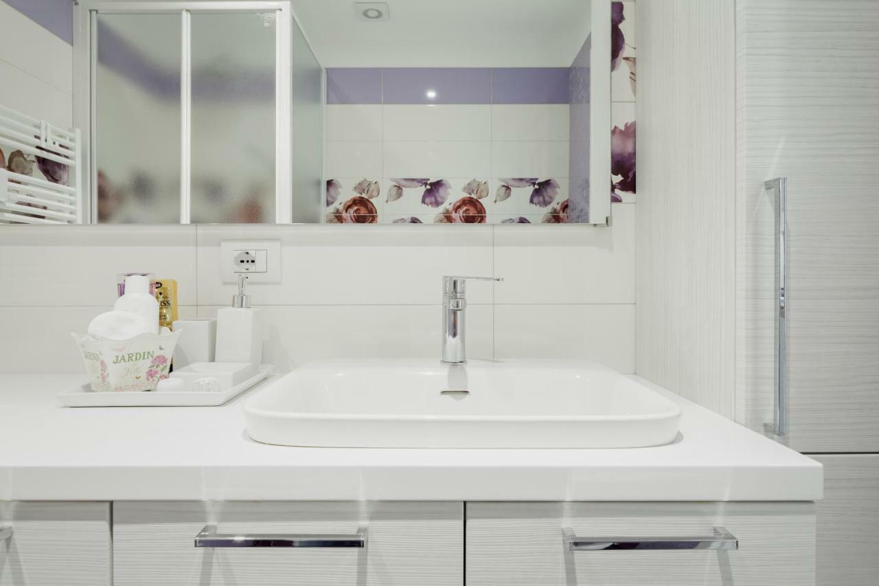 Charming Apartment On The Darsena Navigli - Pulizia Eccezionale Милано Екстериор снимка