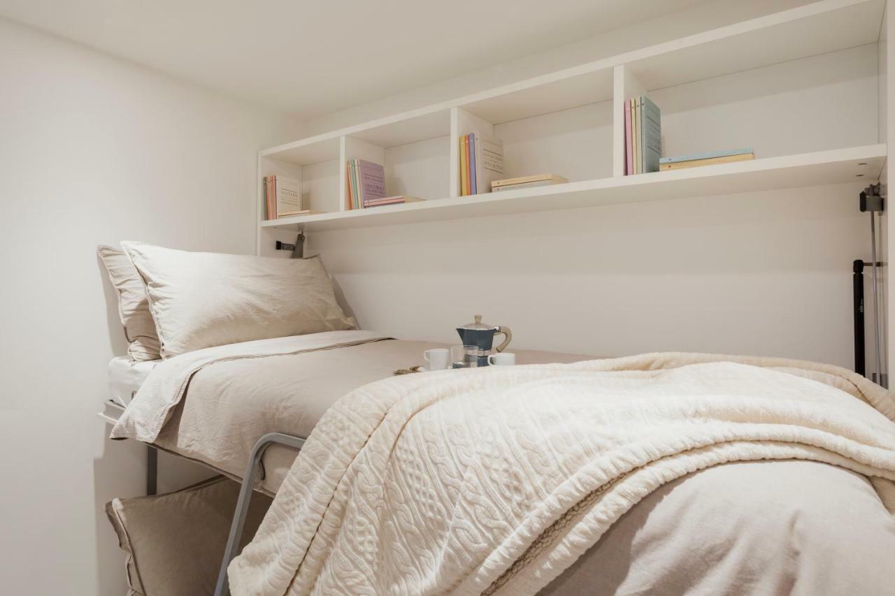 Charming Apartment On The Darsena Navigli - Pulizia Eccezionale Милано Екстериор снимка