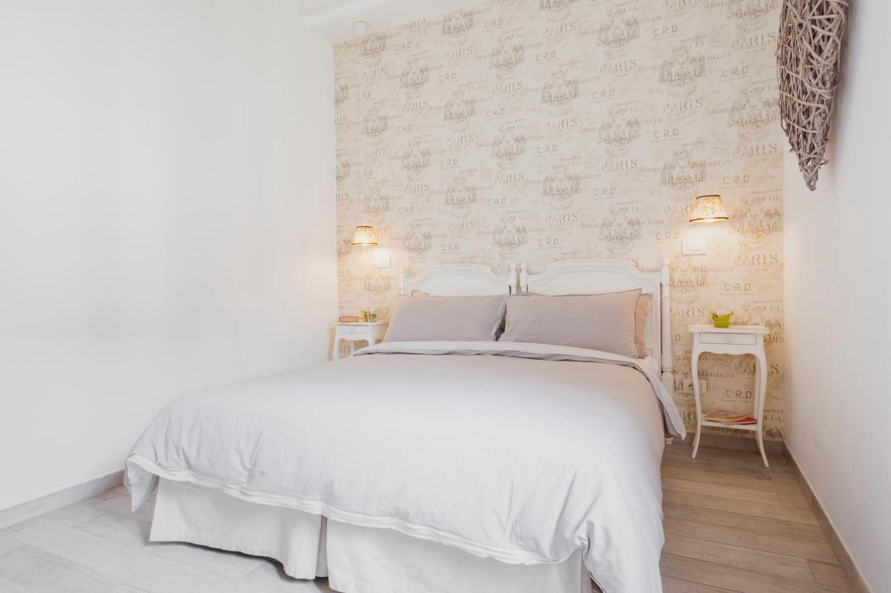 Charming Apartment On The Darsena Navigli - Pulizia Eccezionale Милано Екстериор снимка