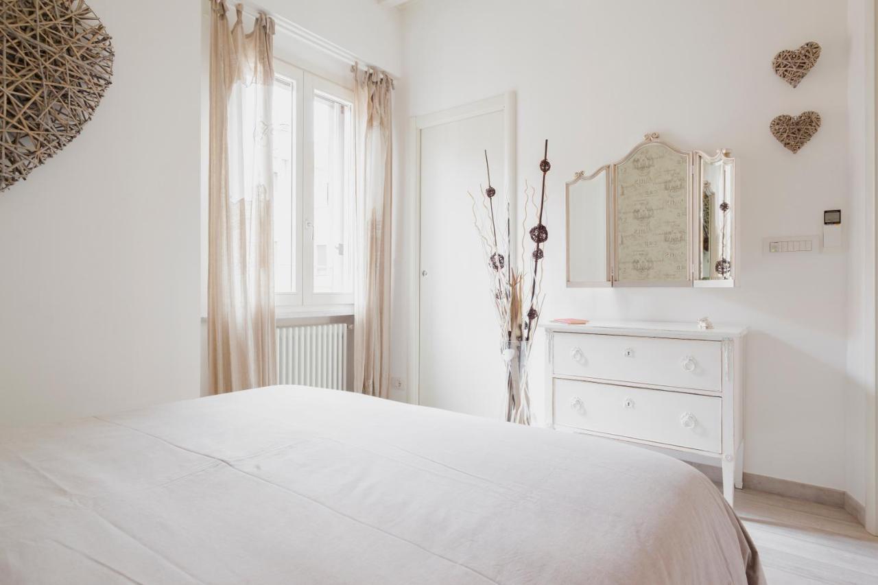 Charming Apartment On The Darsena Navigli - Pulizia Eccezionale Милано Екстериор снимка